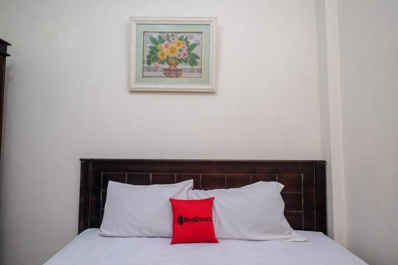 Reddoorz At Hotel Rich Parepare Near Pantai Mattirotasi Bagian luar foto