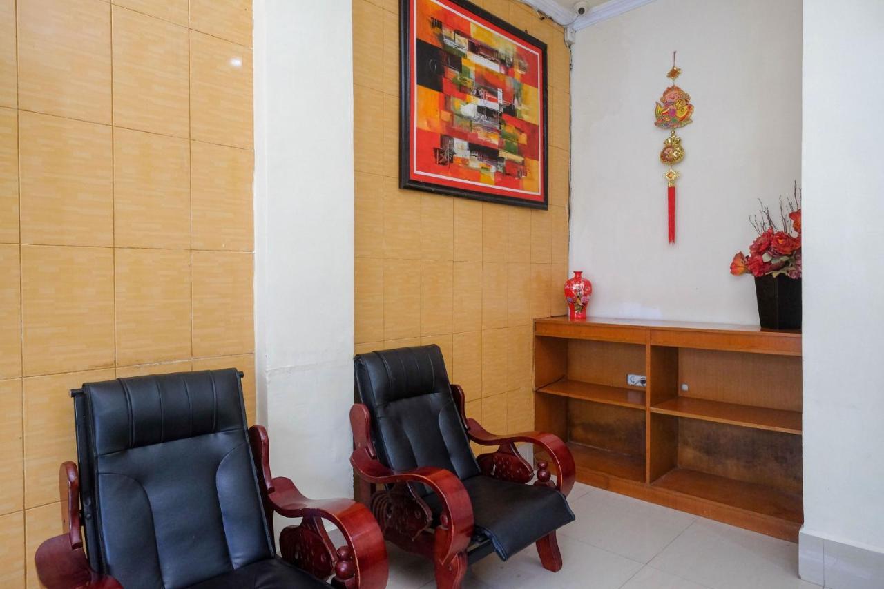 Reddoorz At Hotel Rich Parepare Near Pantai Mattirotasi Bagian luar foto