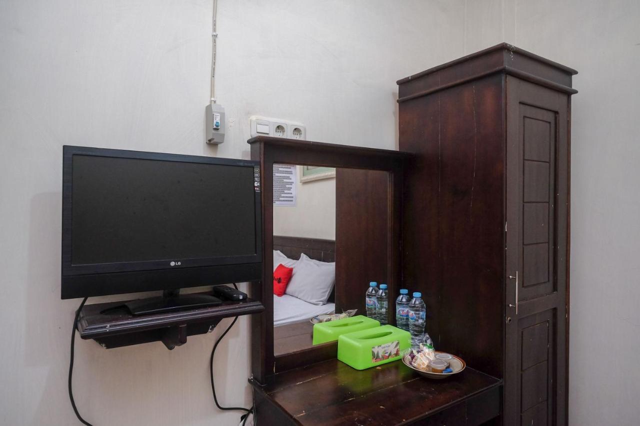 Reddoorz At Hotel Rich Parepare Near Pantai Mattirotasi Bagian luar foto